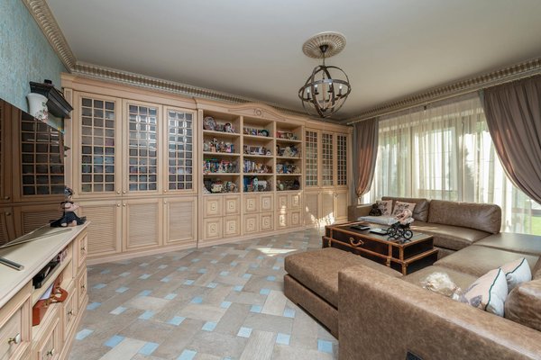 How to integrate sustainable landscaping and biodiversity conservation into real estate projects?